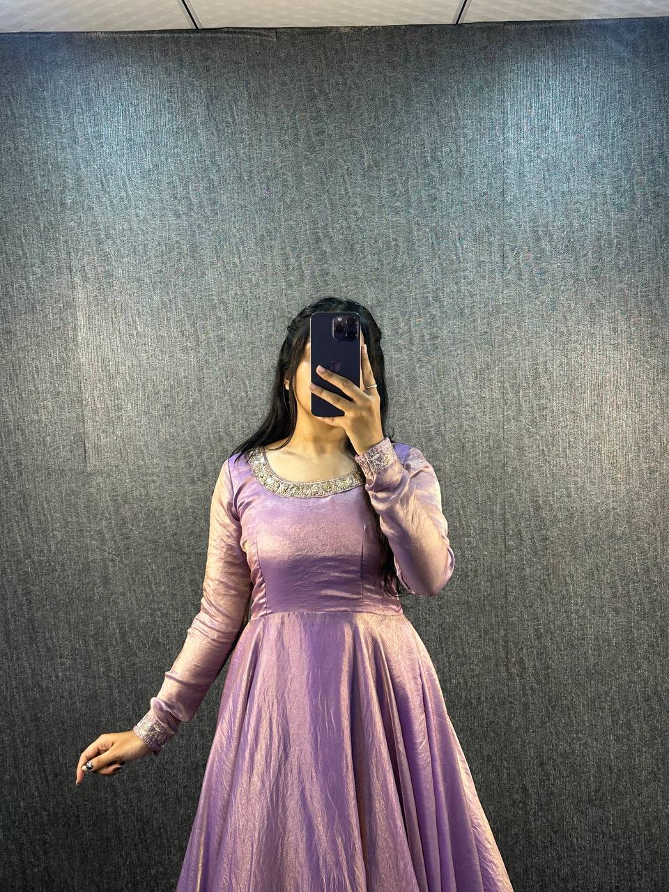 EXCLUSIVE GOWN MASTER SERIES