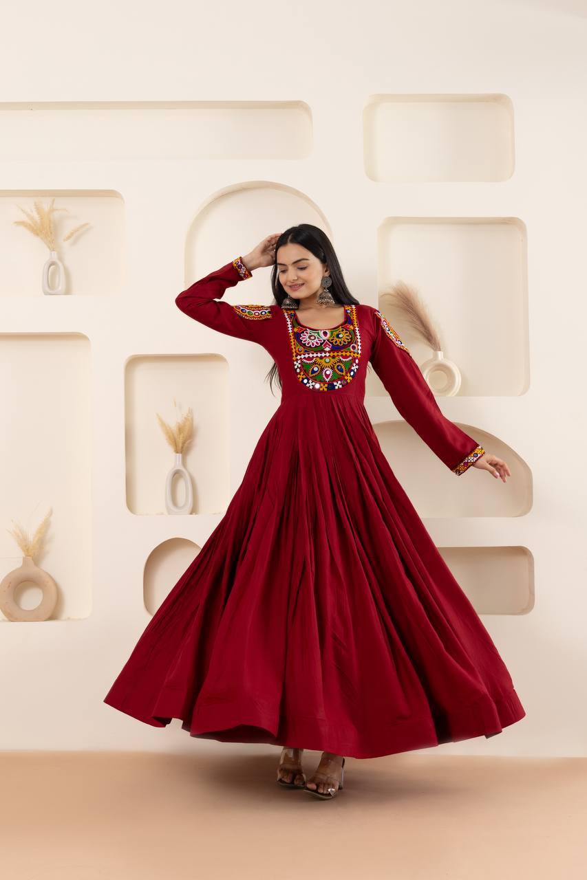 Festival Special Gamthi Work Gown