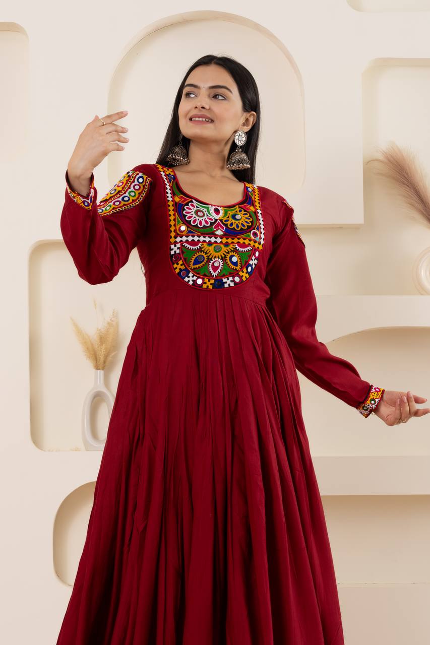 Festival Special Gamthi Work Gown