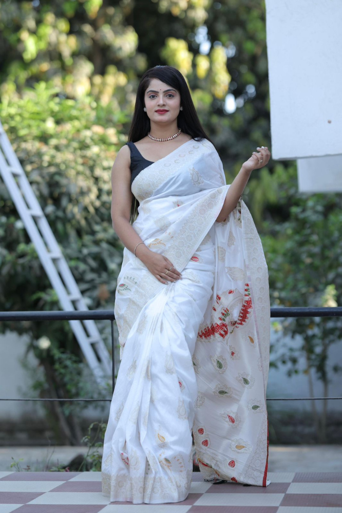 White colour Party wear dolla wedding saree .